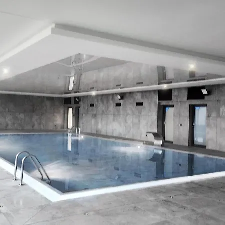 Apartment With Swimming Pool In Dziwnow