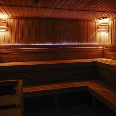 In By River And דירה *