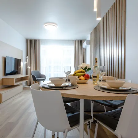 In By River And דירה Dziwnów